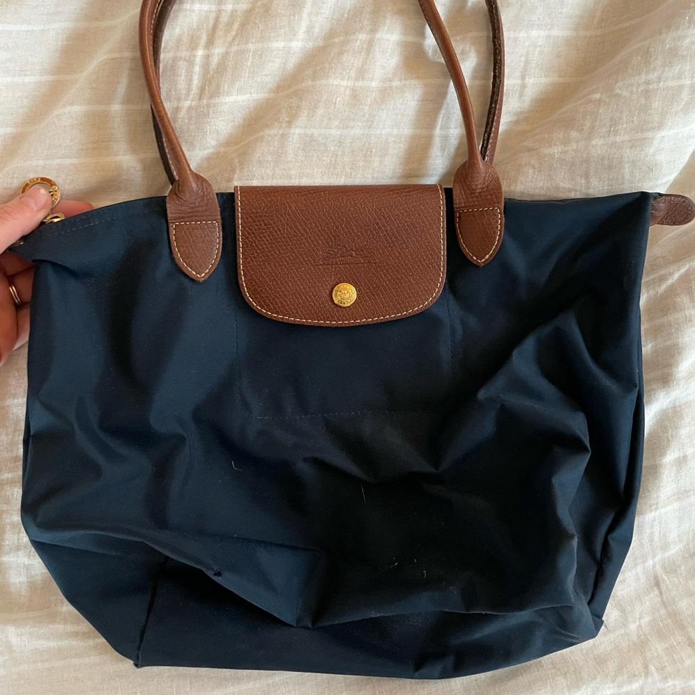 Navy le pliage medium longchamp with zipper